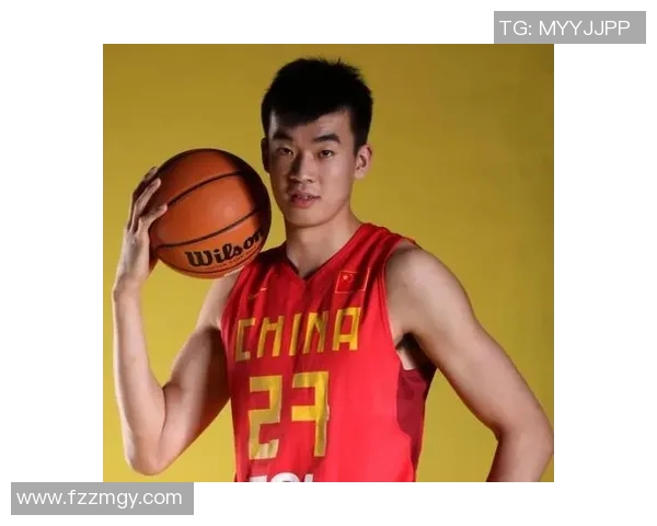 李慕豪：从篮球新星到职业生涯巅峰的励志故事与成长之路